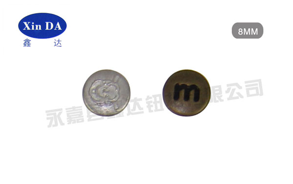 帽釘的歷史與文化豐富